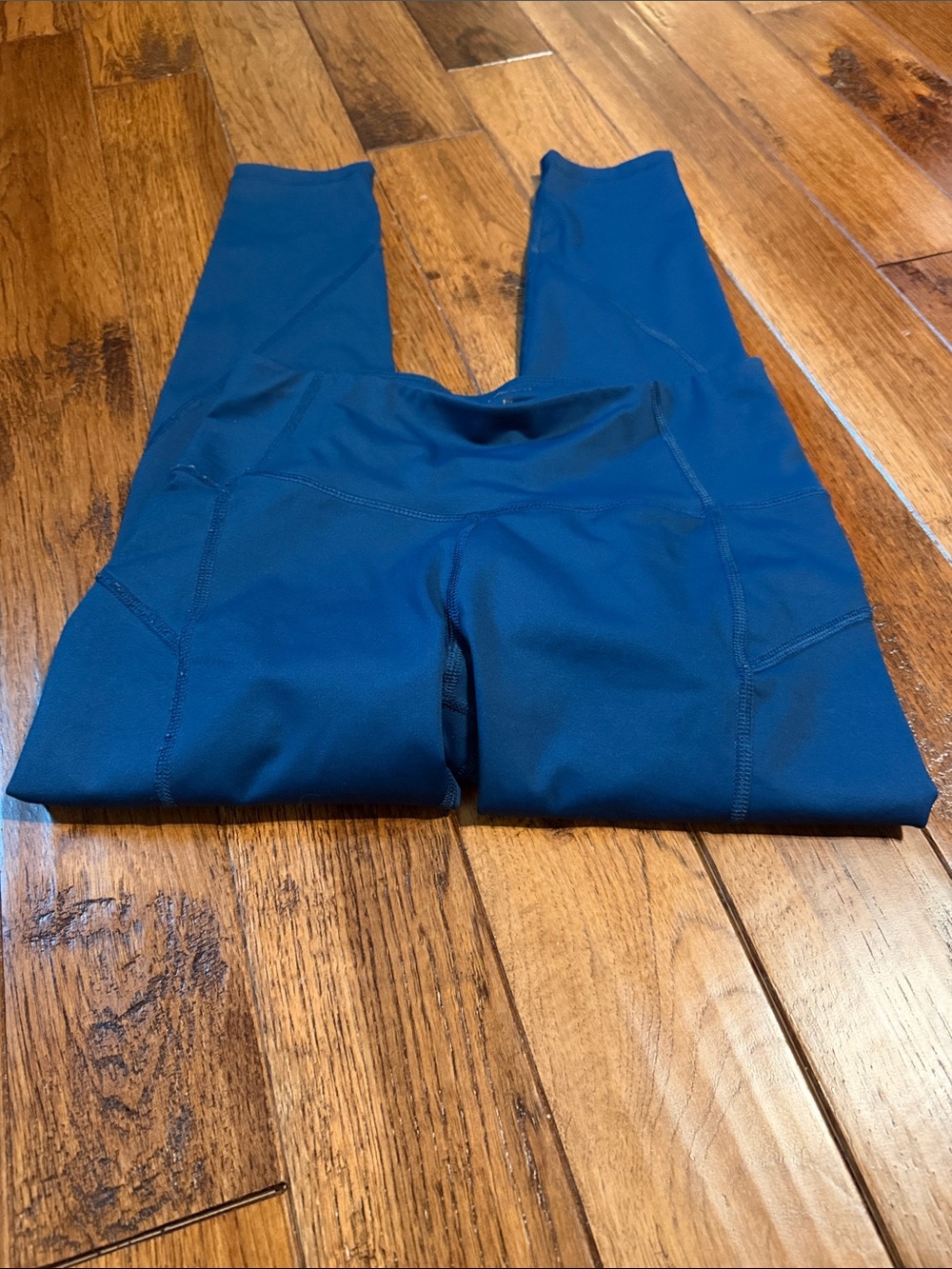 High-Rise Navy Leggings with Side Panel Pockets